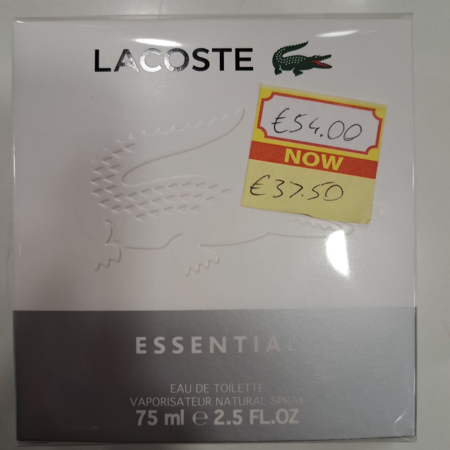 Lacoste essential